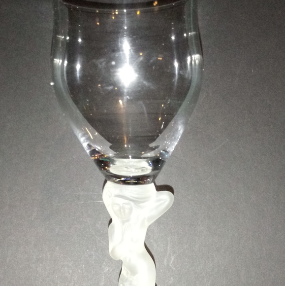 ADERIA FROSTED LADY WINE GLASSES - Picture 1 of 7